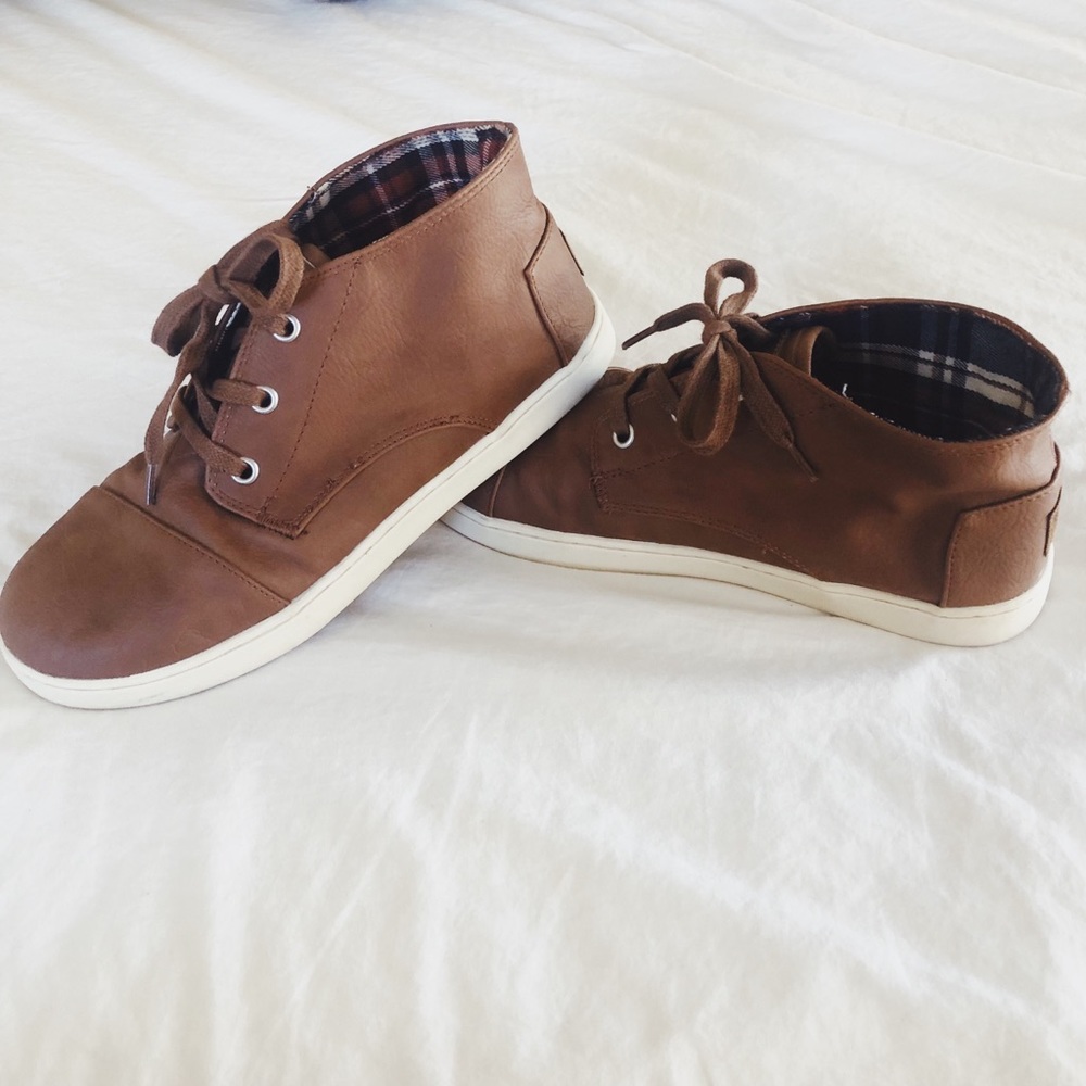 Toms Shoes Boots Paseo Mid Brown Lace Up Youth sz6